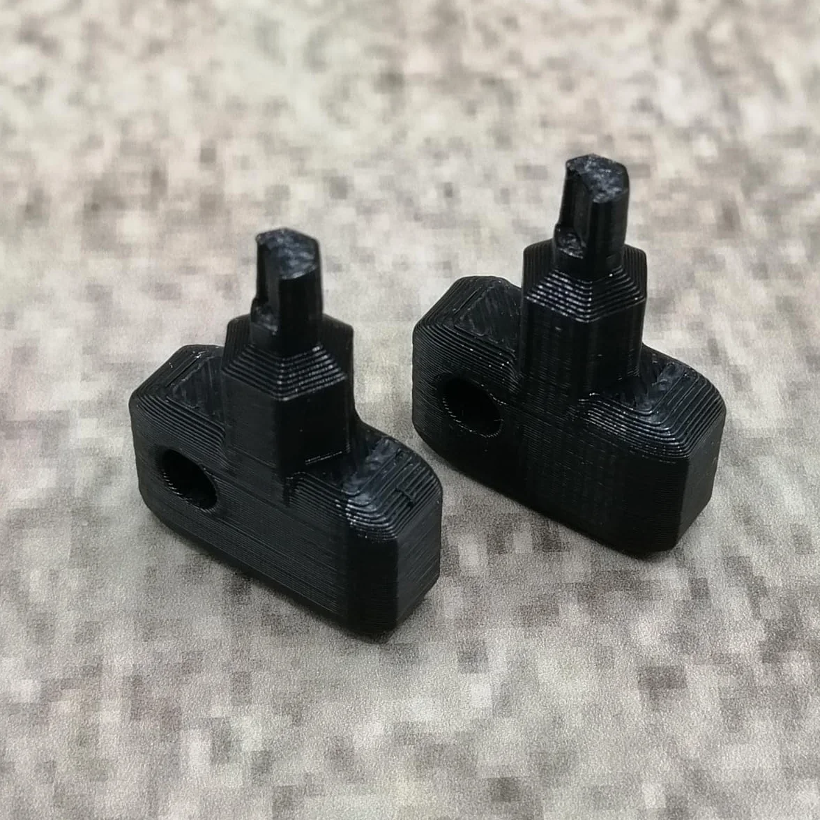 Lot de 2 clés de rechange noires compatibles Synology NAS Drive Bay Key Lock D5 D6 D8 D9 R6 X9 R8 DS181