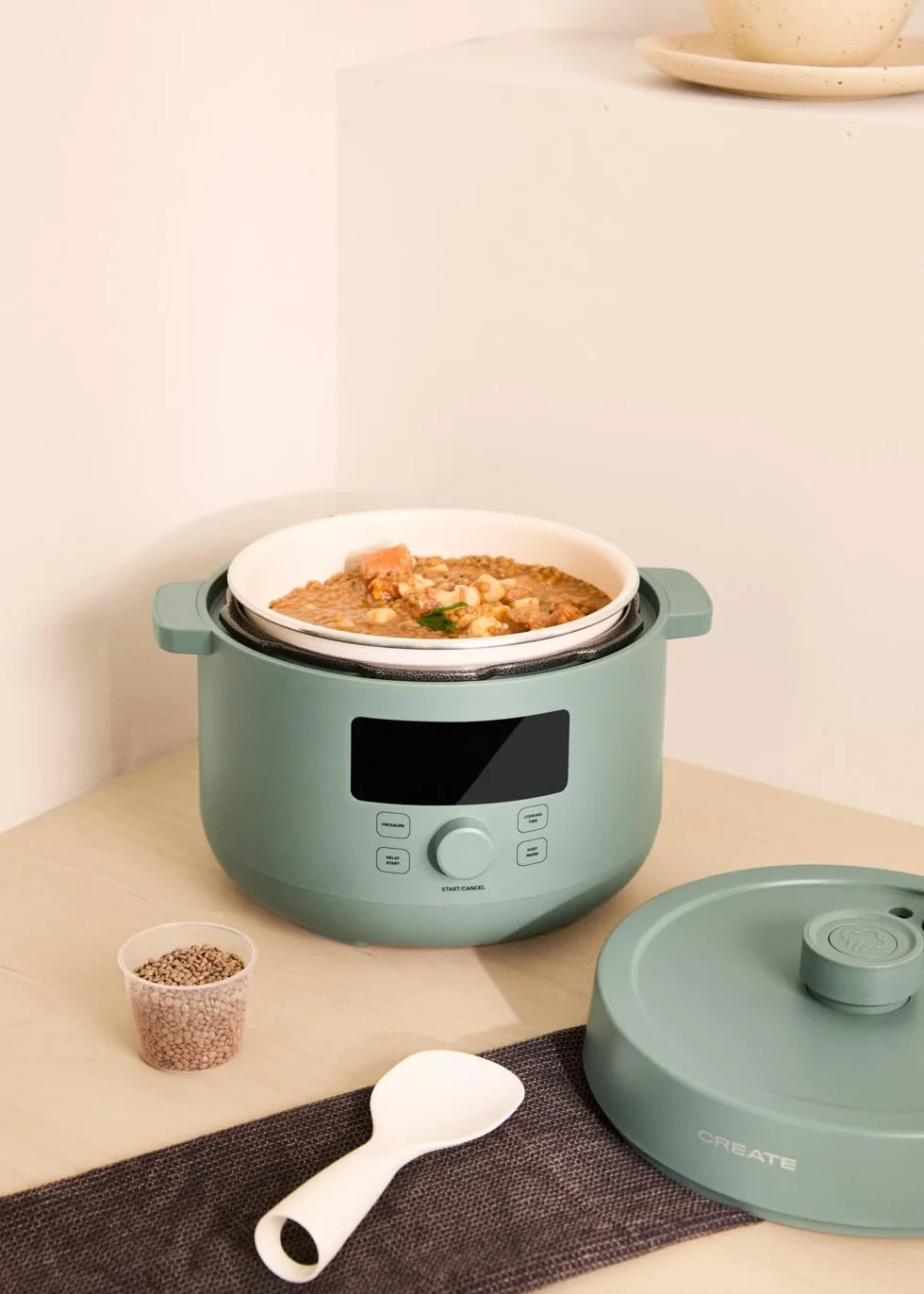 CREATE/PRESSURE COOKER STUDIO/Autocuiseur électrique multifonction programmable 4L vert sauge / 15 fonctions, minuterie 24h, revêtement céramique antiadhésif, valve de sécurité, 1200W