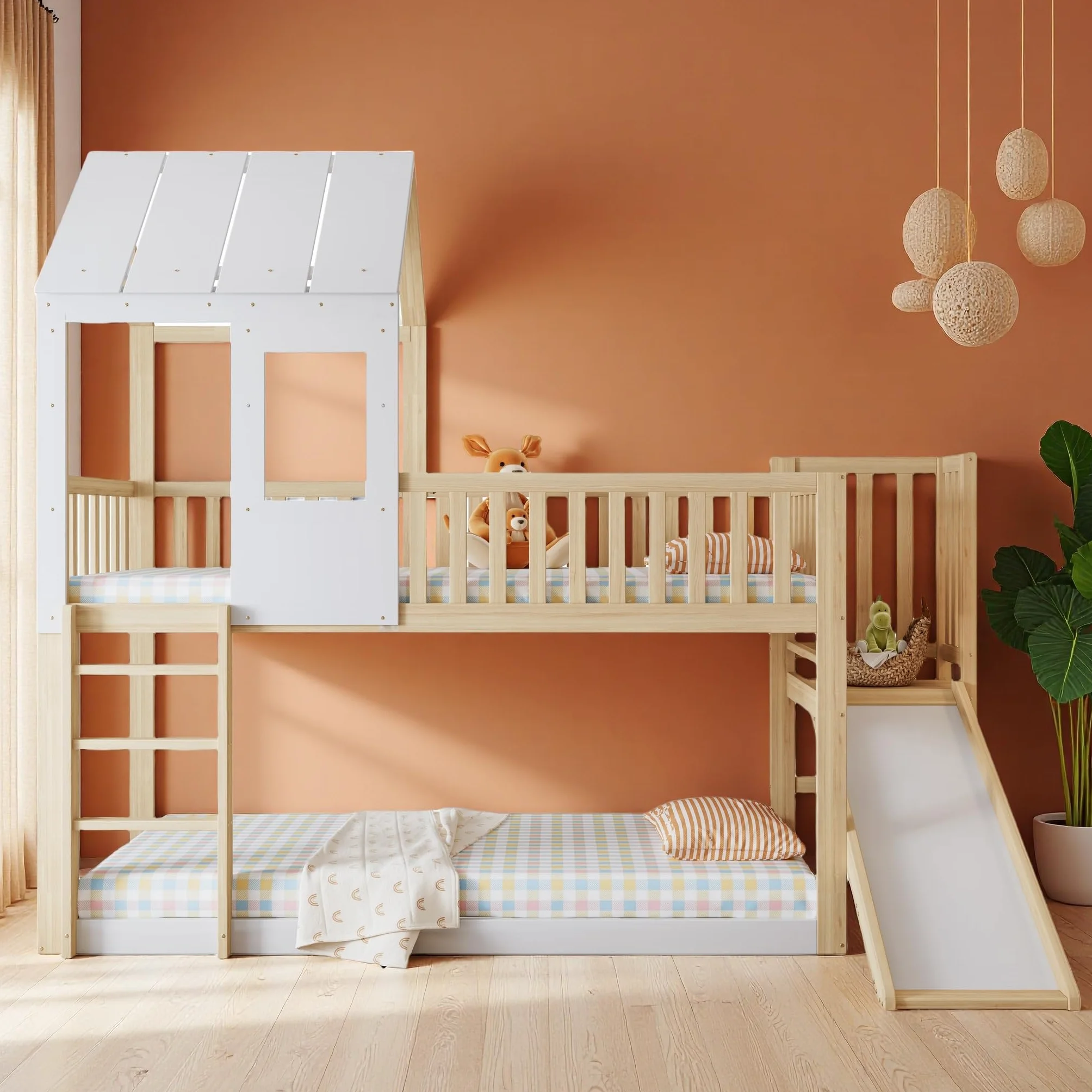 Sapgaks Lit cabane Enfants 90 x 200,lit superposé Enfant antichute,lit Mezzanine 2 Places,avec échelle à Angle Droit et Toboggan, avec Toit et fenêtre,et Grille,Structure en pin,Naturel Blanc