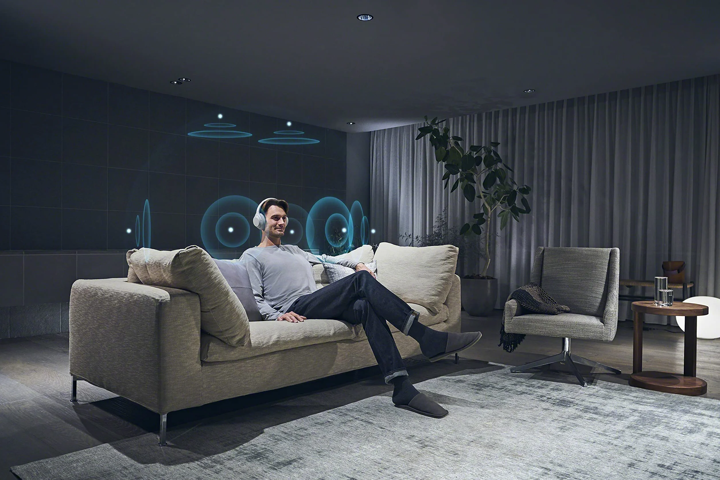 Sony WLA-NS7 – bezprzewodowy transmiter audio Bluetooth (umożliwia dźwięk Dolby na wybranych słuchawkach Sony), czarny