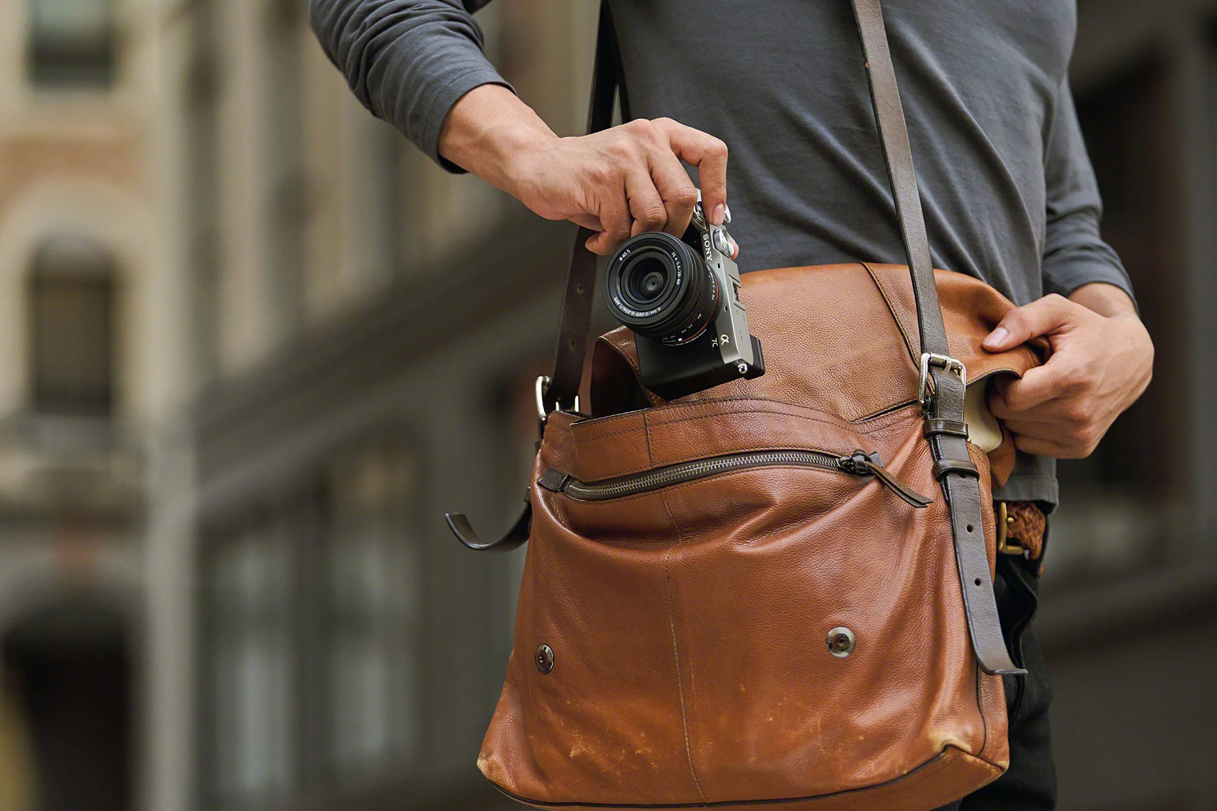 Sony Alpha 7C ILCE7CS.CEC Aparat Cyfrowy, Czarny/Srebrny, 24.2 MP