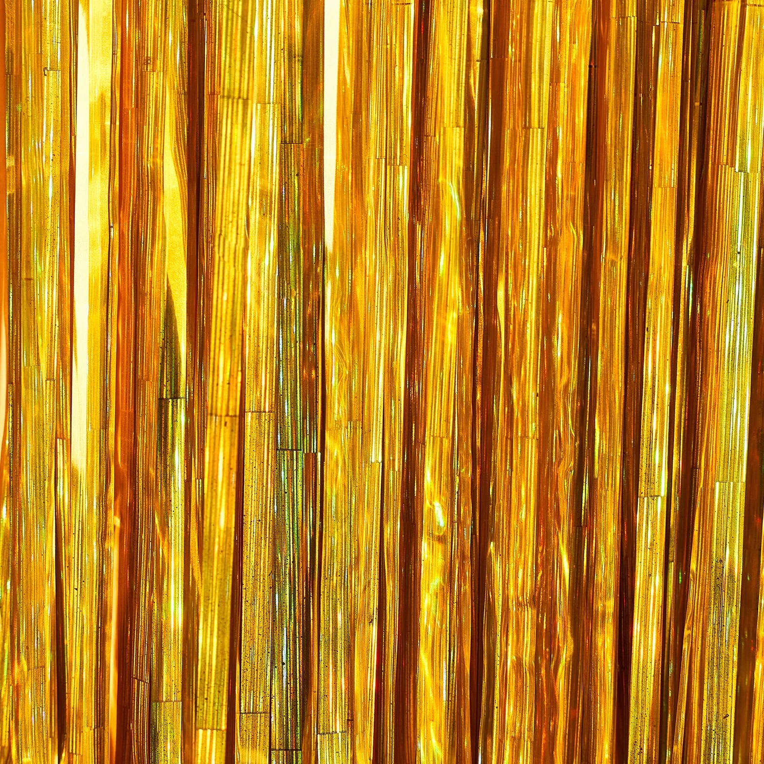 PartyWoo 3 Pièces Rideau Frange Anniversaire Or Aluminium Métallique Brillant Tinsel Shimmer Décoration Fête Toile de Fond 1x2m