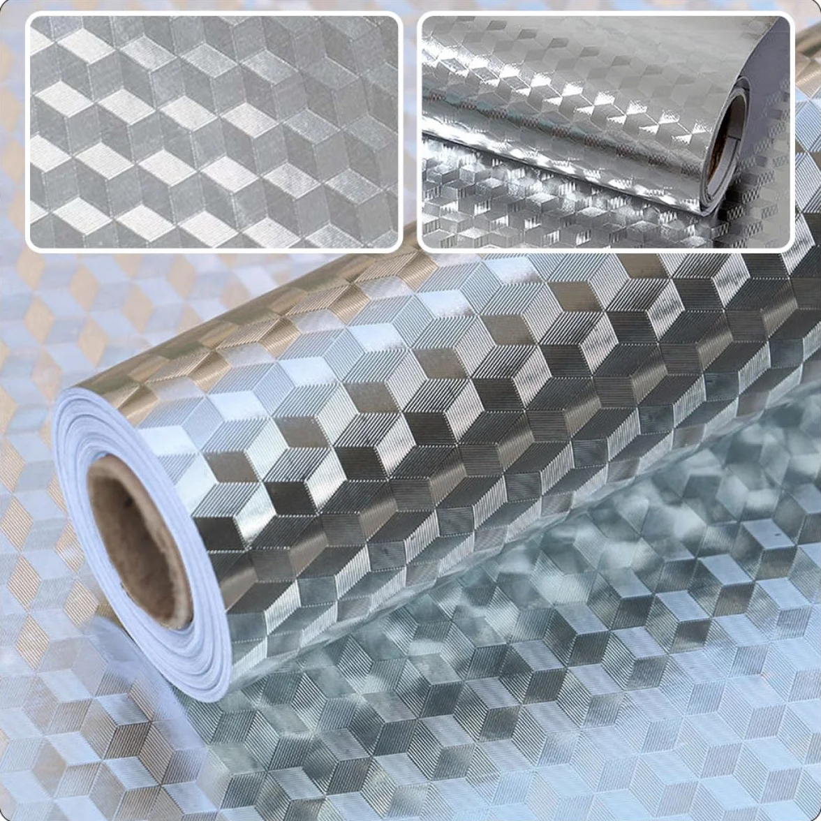 DOITOOL Autocollant Mural Cuisine Aluminium Résistant Huile Papier Peint Armoires Feuille Adhésive Imperméable 40cm x 3m Protection Anti-Graisse Dosseret