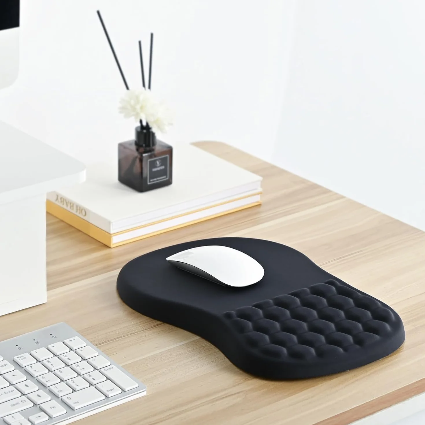EooCoo Tapis de Souris XXL Gaming, Repose-poignet Ergonomique, Surface Agréable, Glisse Fluide