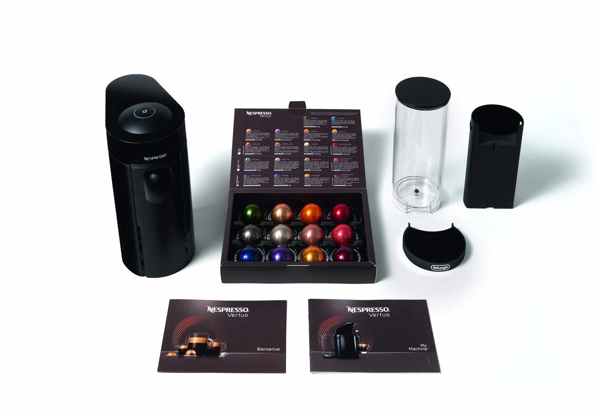 Nespresso De'Longhi Machine à Café Vertuo Plus Black Mat, Capsules café Vertuo seulement, Technologie Centrifusion, 5 Tailles de Tasses + Kit de Bienvenue, Design Moderne, Arrêt Automatique, ENV150.B
