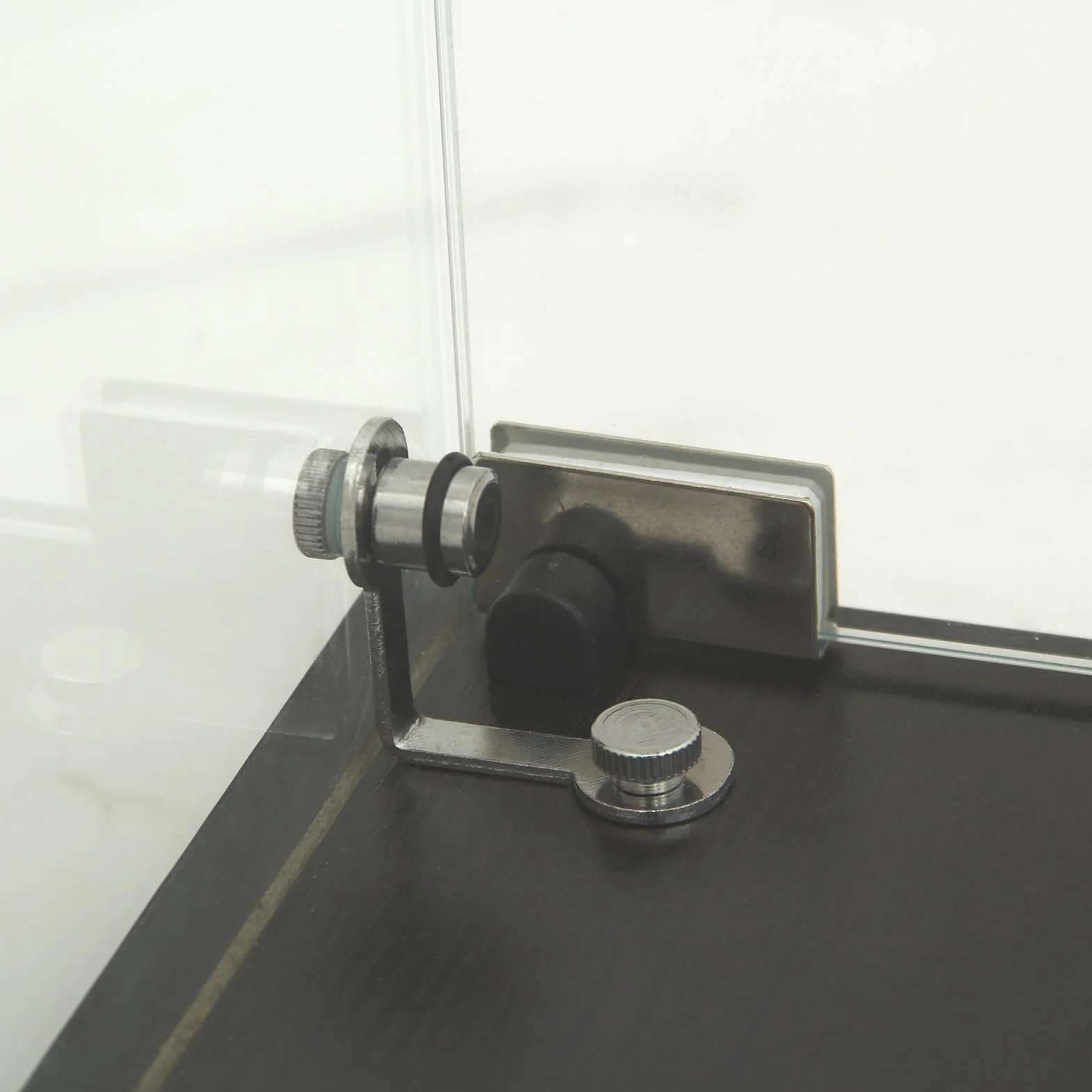 Vitrines, vitrines en Verre, armoires de Rangement Verticales en Verre,Vitrine Verre avec LED,adaptées aux Salons, Chambres, Bureaux (Noir, 2 étages),88x43x37cm
