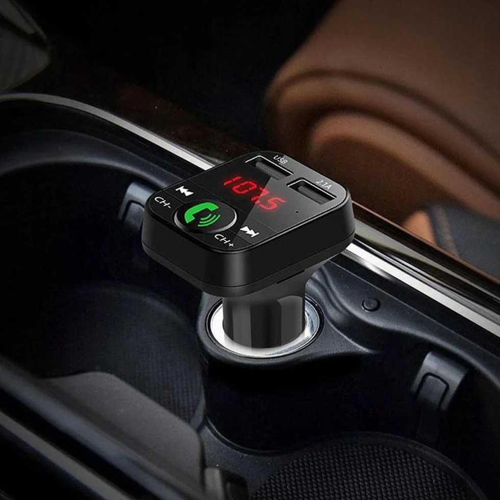 Retoo transmiter Bluetooth FM z ładowarką Dual USB, czytnik kart SD TF i wyświetlaczem cyfrowym, zestaw głośnomówiący, samochodowy adapter audio, uniwersalna ładowarka do urządzeń GPS,