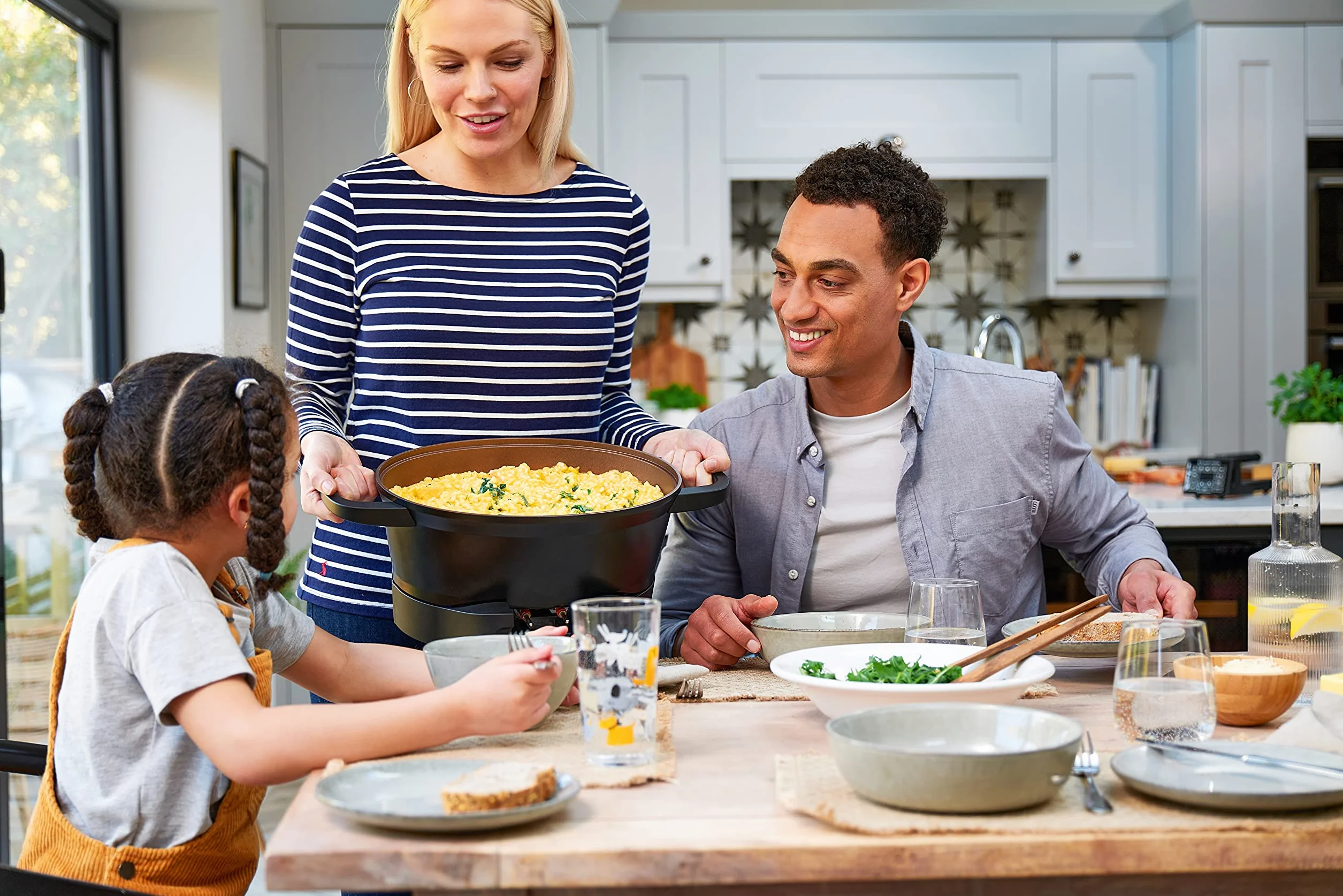 Russell Hobbs Mijoteur Electrique [8 en 1 Polyvalent] Good to Go (Rôtir, Cuisson lente, à vapeur, sous vide, ébullition, mijoter, cuiseur de riz, 6,5L, Economie d'énergie, Commande amovible) 28270-56