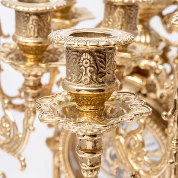 Triptyque horloge baroque en laiton poli avec candélabres françaises