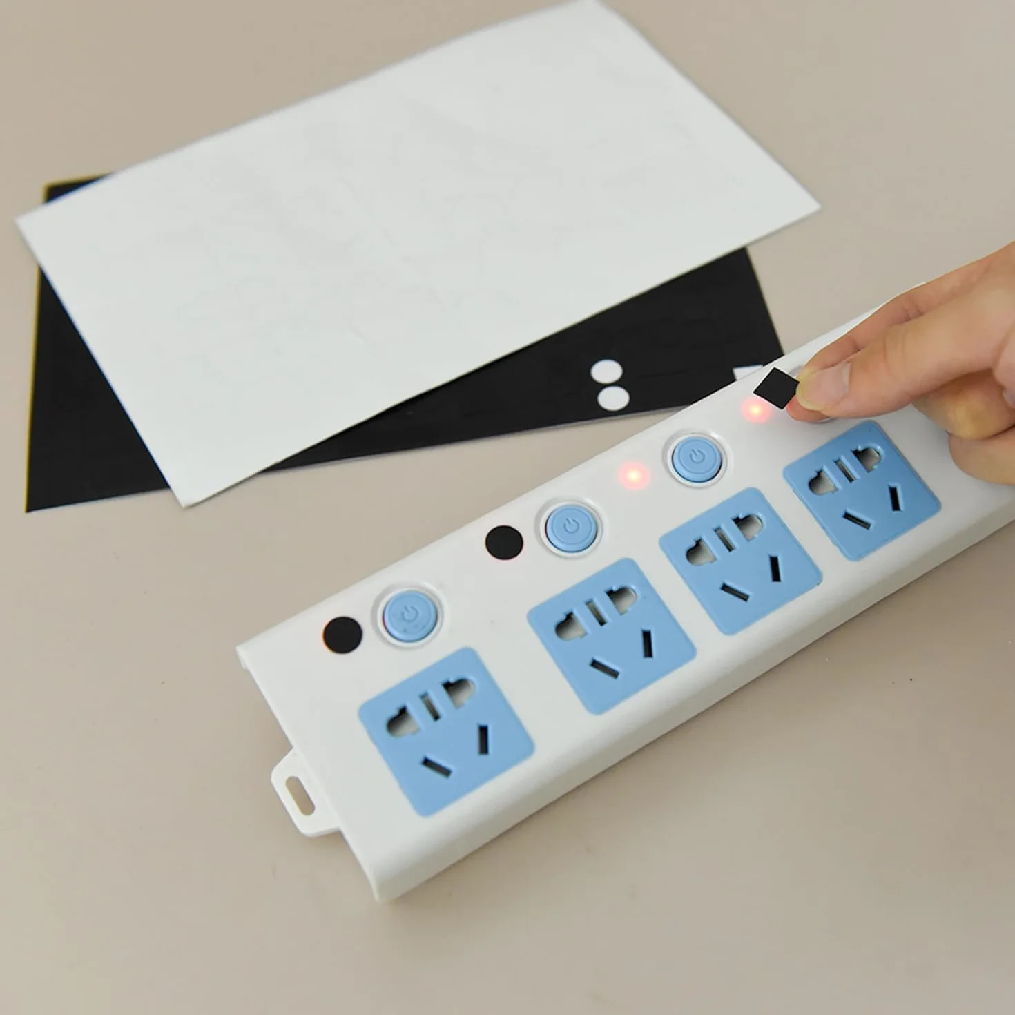 2 arkusze naklejek blokujących światło, zaciemniające, naklejki do elektronicznego ściemniania LED, czarne i białe światło, przyciemnianie pokrywy LED.