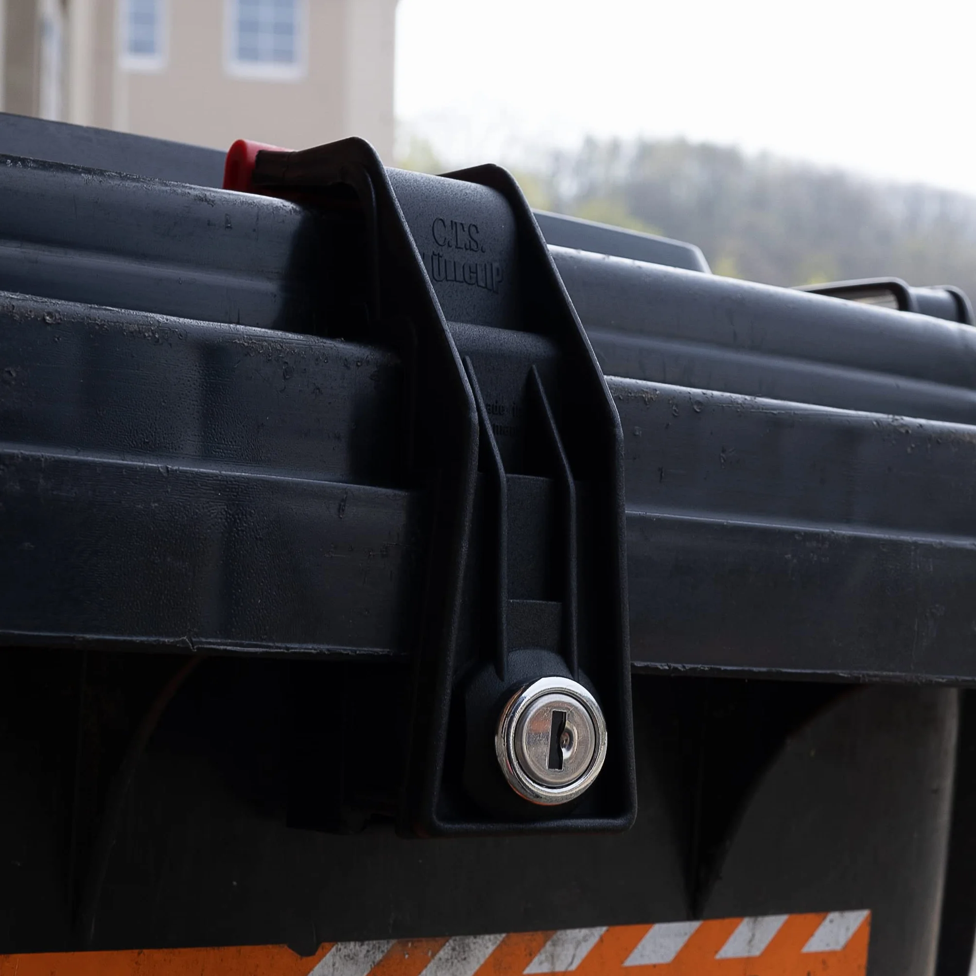 FELGNER Verrouillage pour poubelles de 60 à 360 litres - Verrouillage de poubelles sans perçage - Fermeture identique - Noir