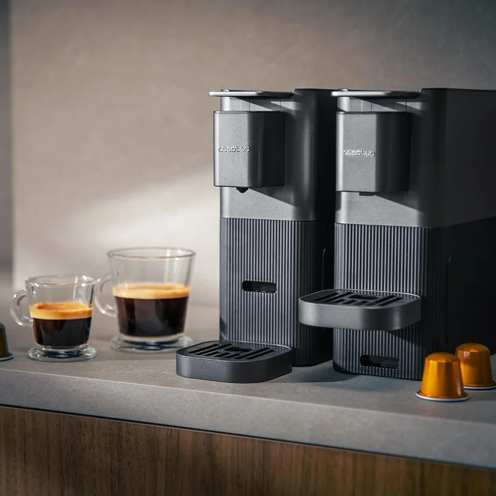 Cecotec Cafetière à Capsules Power Caps 20. 1400W, 20Bars, Thermoblock, Compatible Capsules Nespresso, Réservoir d'Eau 700ml, Arrêt Automatique, Hauteur Réglable, Filtre Amovible, 2Modes, Antidérapant