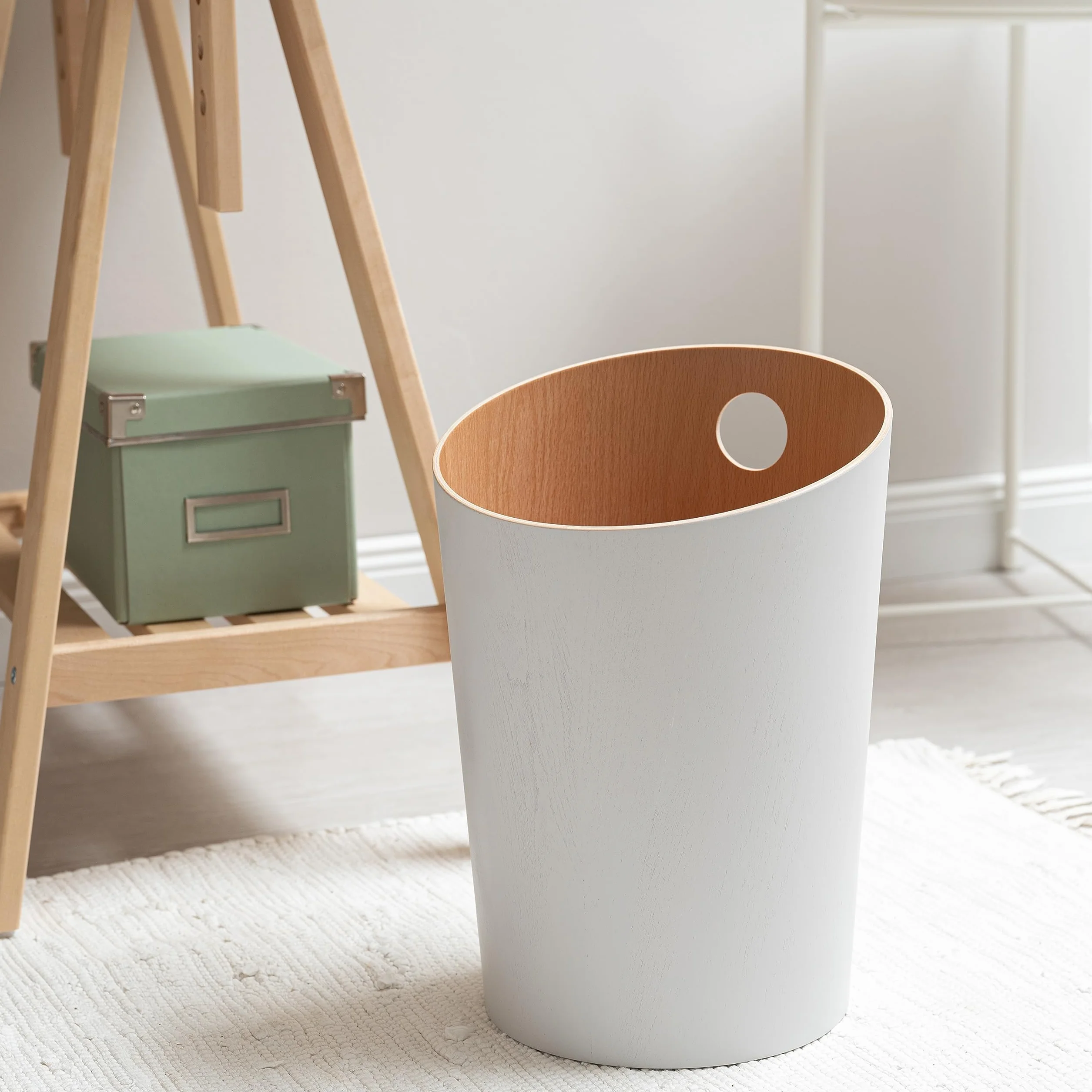 Kazai Corbeille à Papier Design Bennet Poubelle Bureau Placage Bois Véritable Blanc