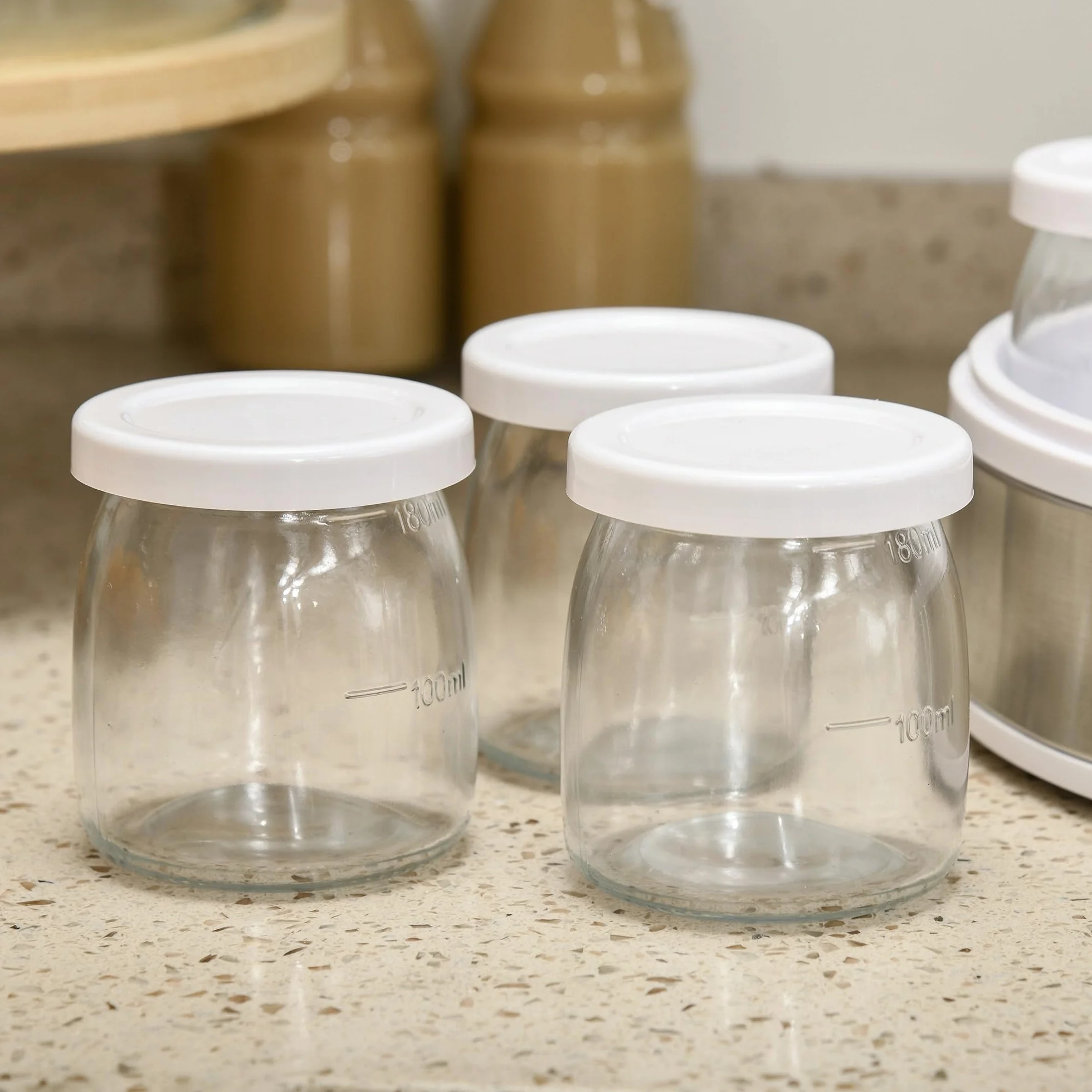 HOMCOM Yaourtière 7 Pots en Verre de 180ml, Machine à Yaourt Électrique en Acier Inoxydable avec Minuterie, Thermostat Réglable et Affichage LED pour Desserts Maison Sains, Blanc