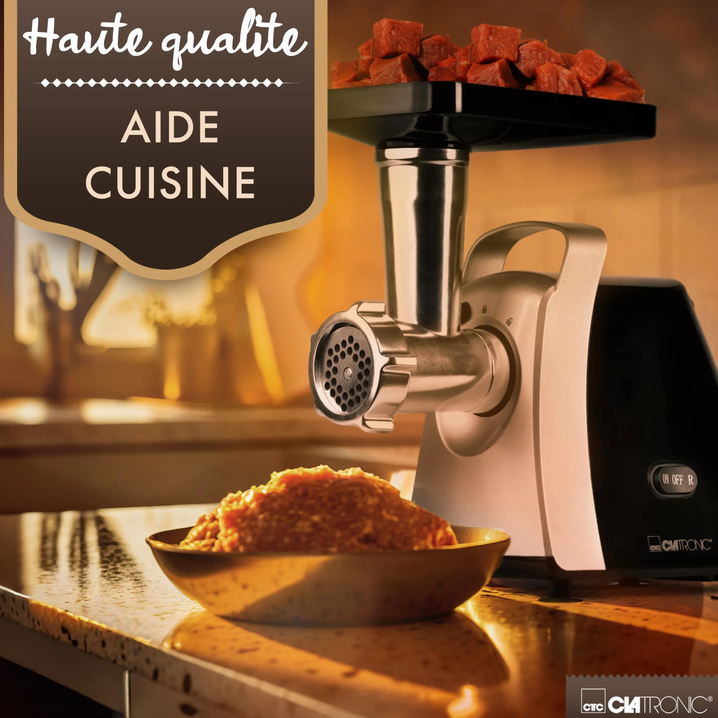 Clatronic® Hachoir à viande 1000 W | avec embout pour biscuits/pâtisseries | Hachoir à viande électrique | 3 disques perforés en métal | marche avant et arrière | avec remplissage à saucisses | cou
