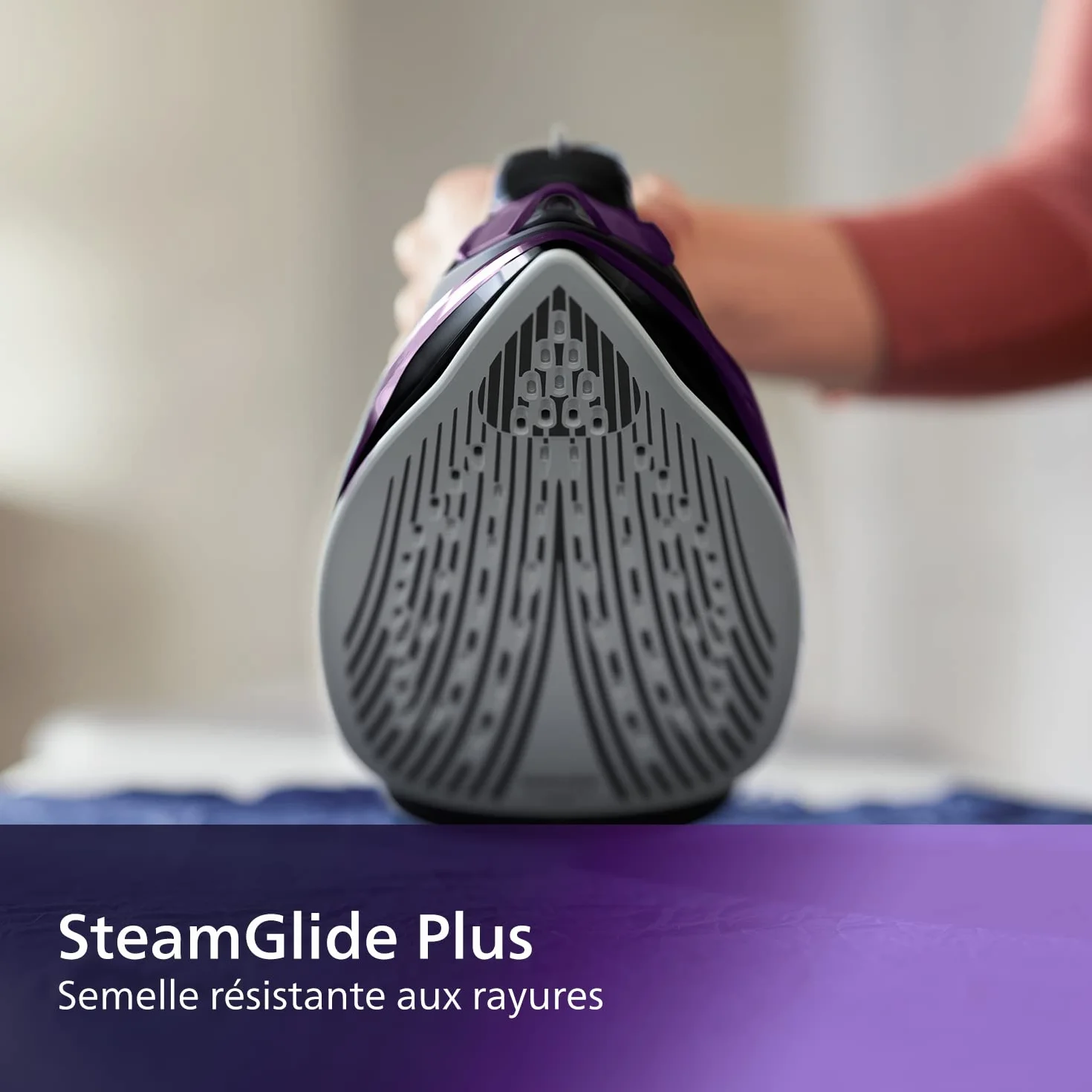 Philips Série 5000 Fer à Vapeur 2400 W 45 g/min 180 g SteamGlide Plus Anti-Rayures Anti-Goutte DST5030/80R1 Reconditionné